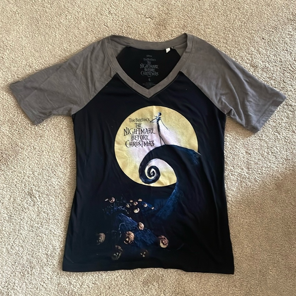 Tim Burton’s The Nightmare Before Christmas Women’s Small Shirt